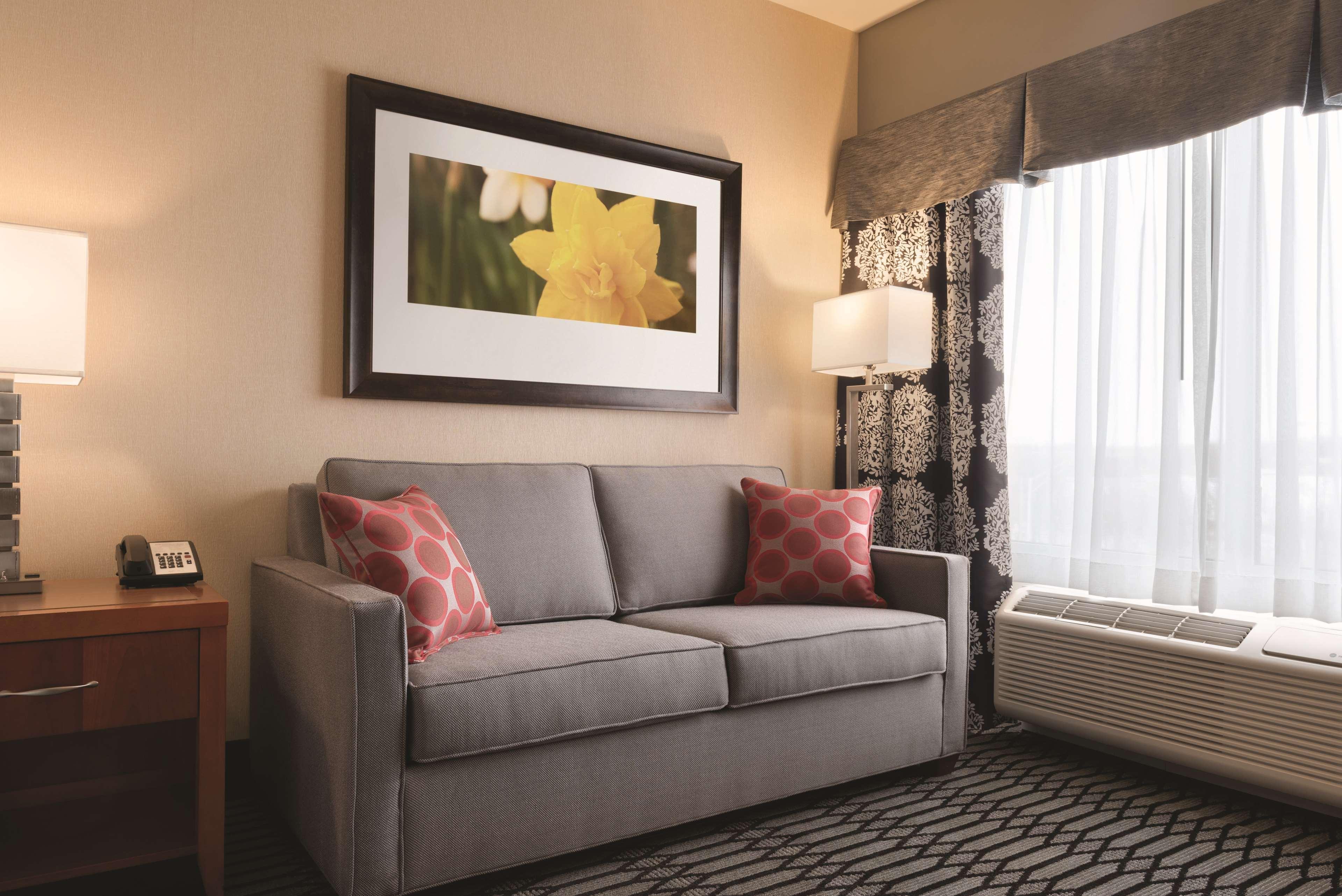 Hilton Garden Inn Akron-Canton Airport Норт-Кантон Экстерьер фото