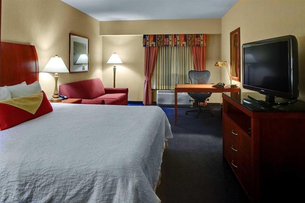 Hilton Garden Inn Akron-Canton Airport Норт-Кантон Номер фото