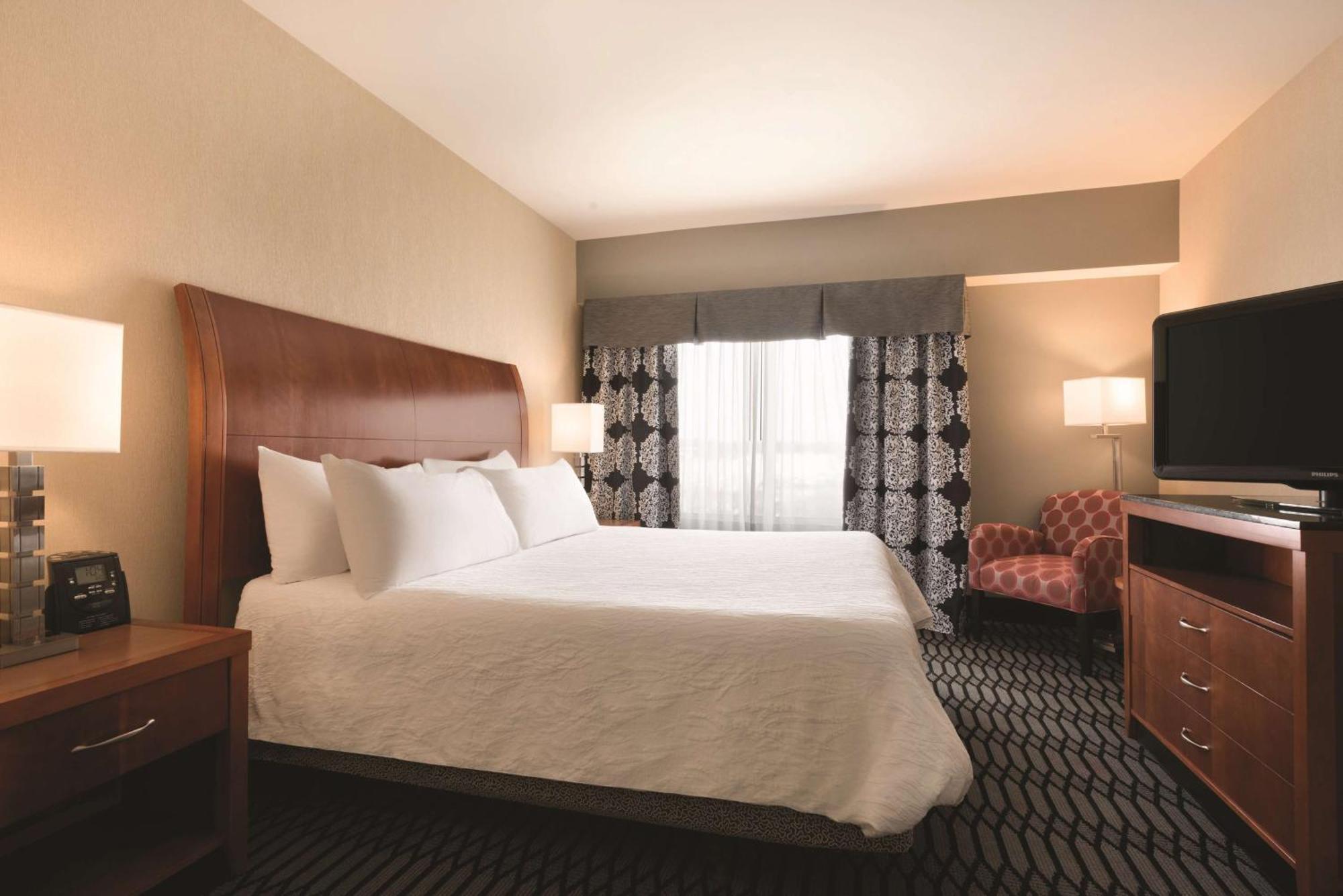 Hilton Garden Inn Akron-Canton Airport Норт-Кантон Экстерьер фото