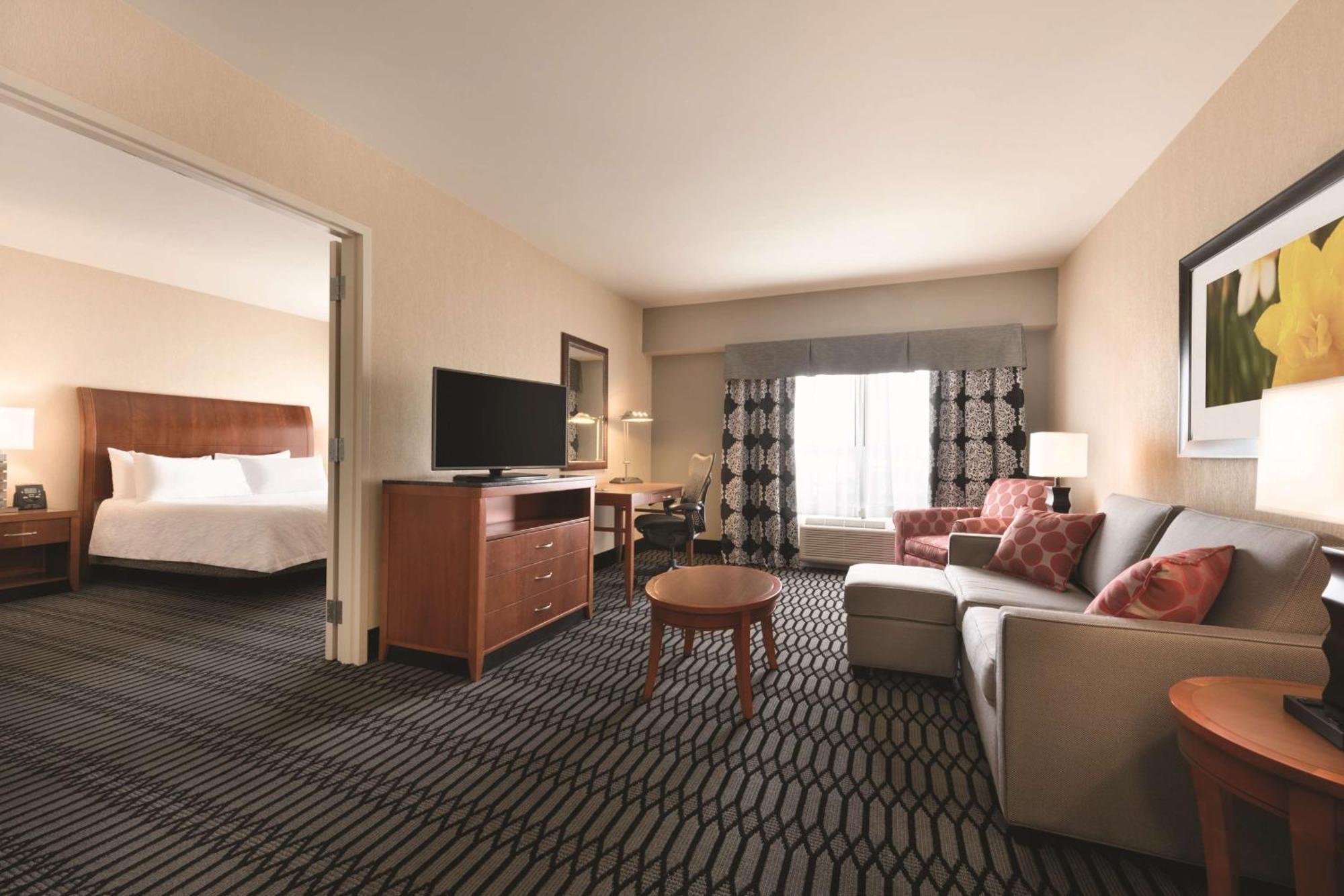 Hilton Garden Inn Akron-Canton Airport Норт-Кантон Экстерьер фото
