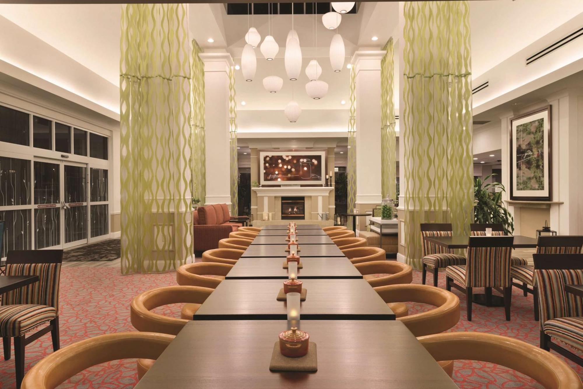 Hilton Garden Inn Akron-Canton Airport Норт-Кантон Экстерьер фото